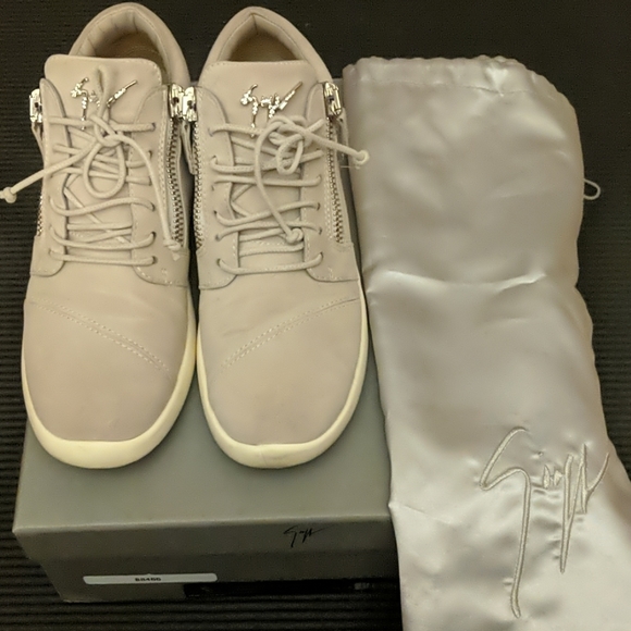 Giuseppe Zanotti crystal suede sneakers - Picture 2 of 12